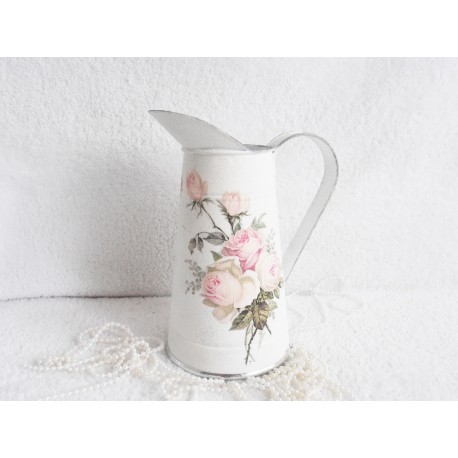 Konvička s růžemi